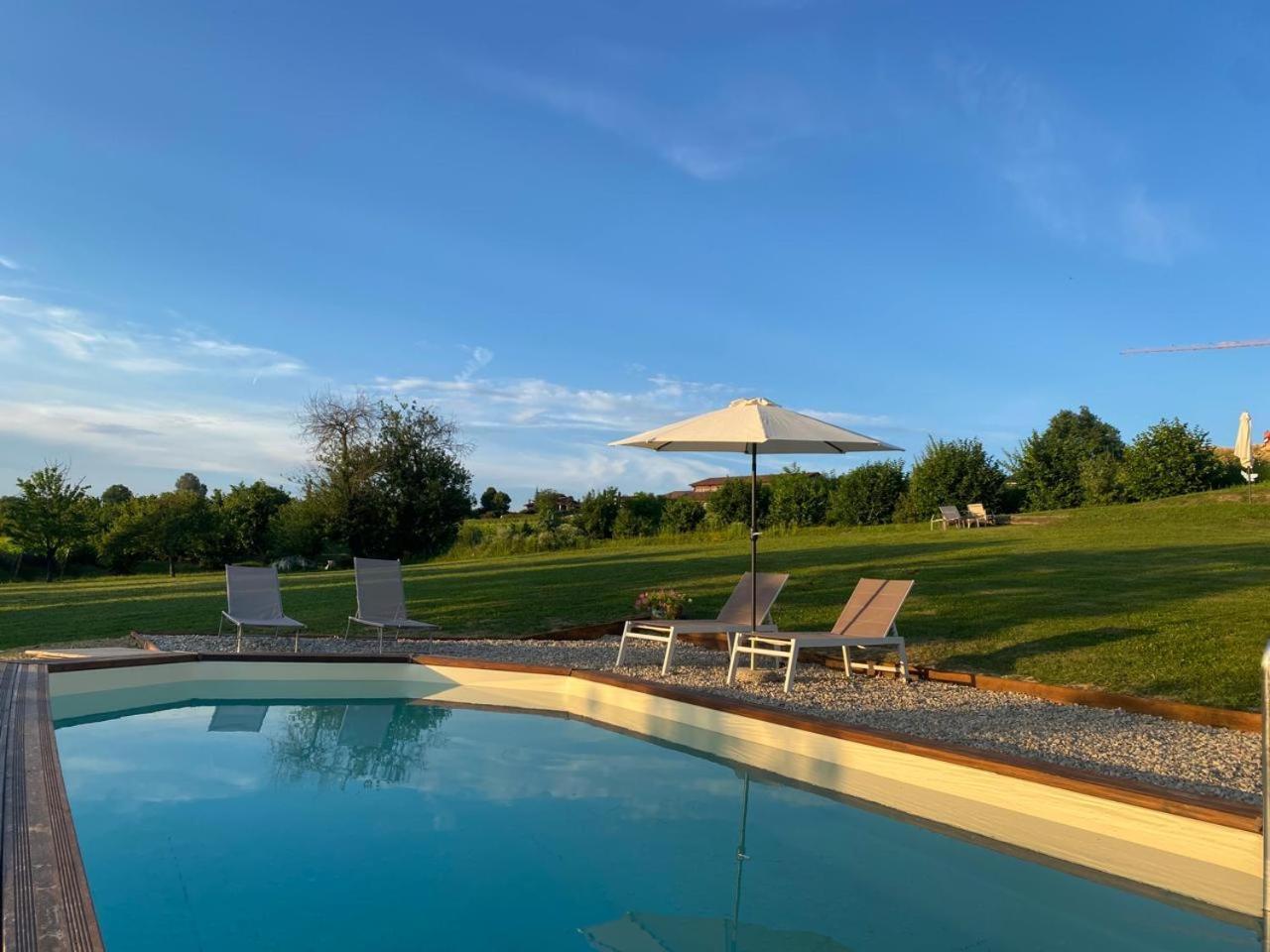 La Casa Di Roby-1 Appartamento La Morra Con Piscina Kültér fotó